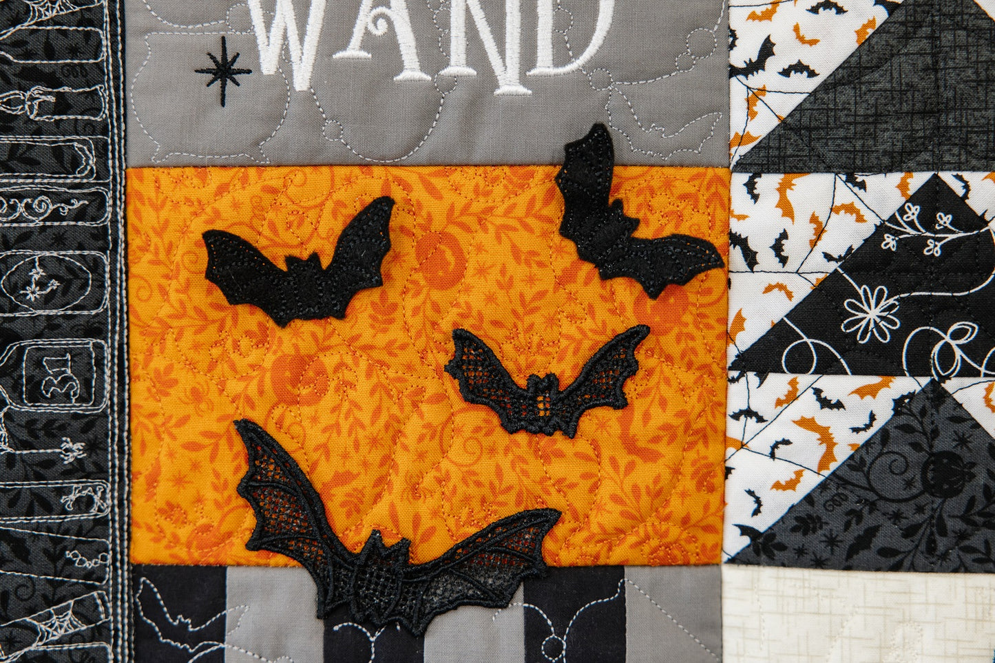 Kimberbell Pumpkins & Potions Ladder Quilt