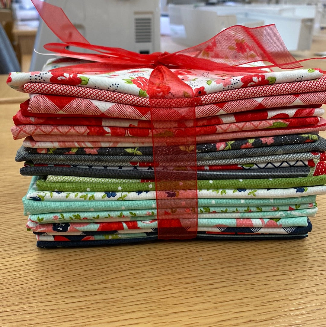 24 Sunday Stroll Fat Quarter Bundle