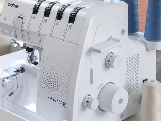 Brother Innov-ís AIRFLOW 3000 Air Serger