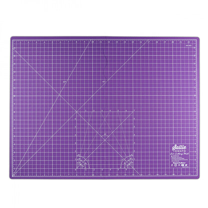 Sallie Tomato Foldable Cutting Mat