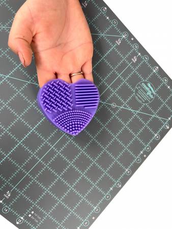 The GQ Mat Cleaning Pad, 3-1/4in x 1in